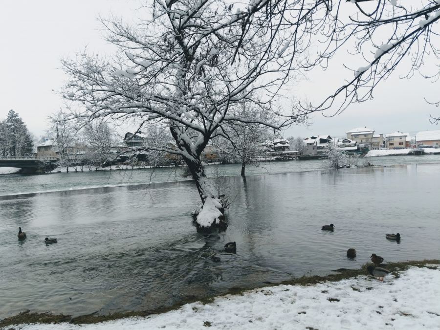 Winter idyll on the river Una